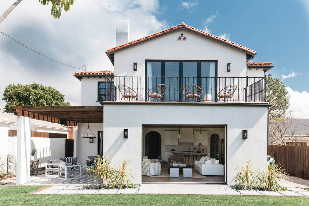 Modern Mediterranean House