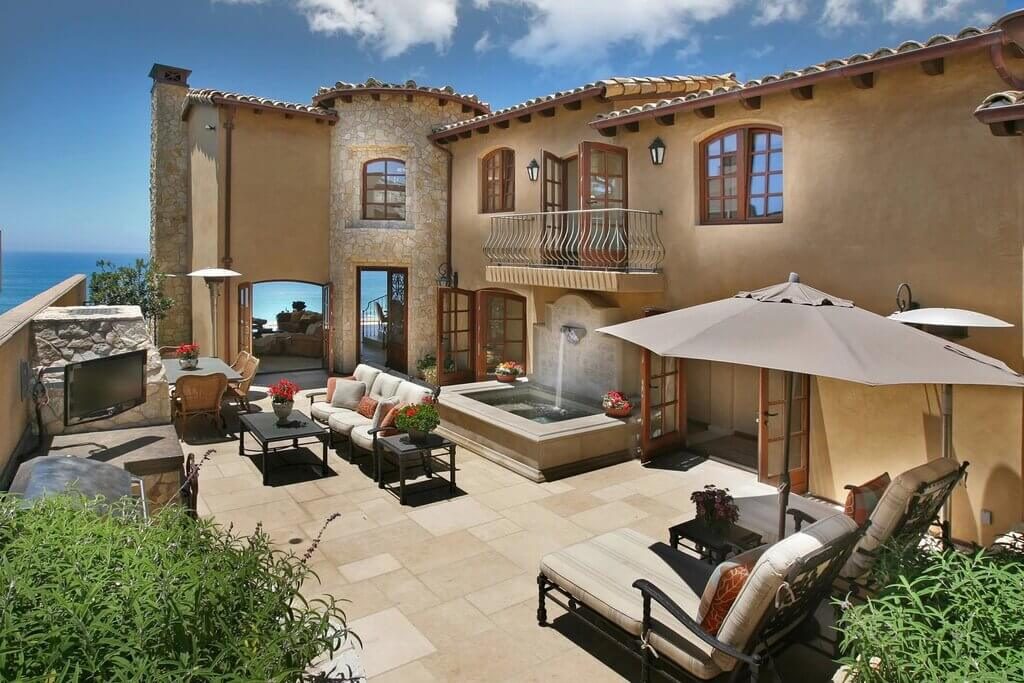 Coastal-Themed Mediterranean Home Design