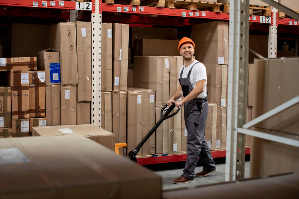 Benefits of storage unit in business