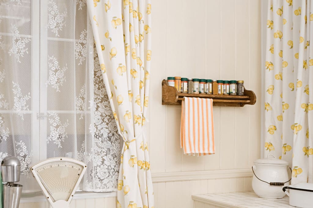 Mid-Length Curtains