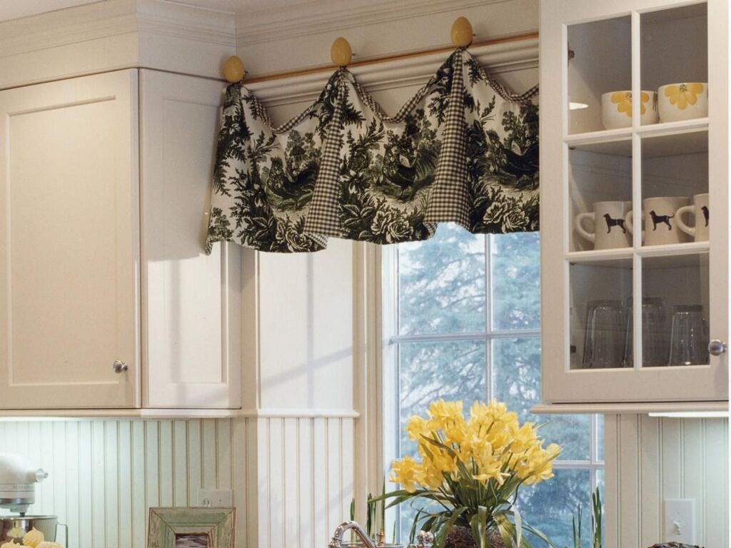 Valances for Windows