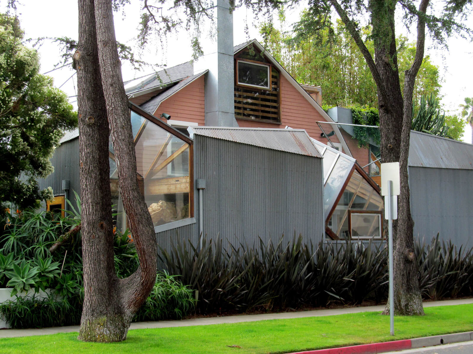 Gehry Residence Structure