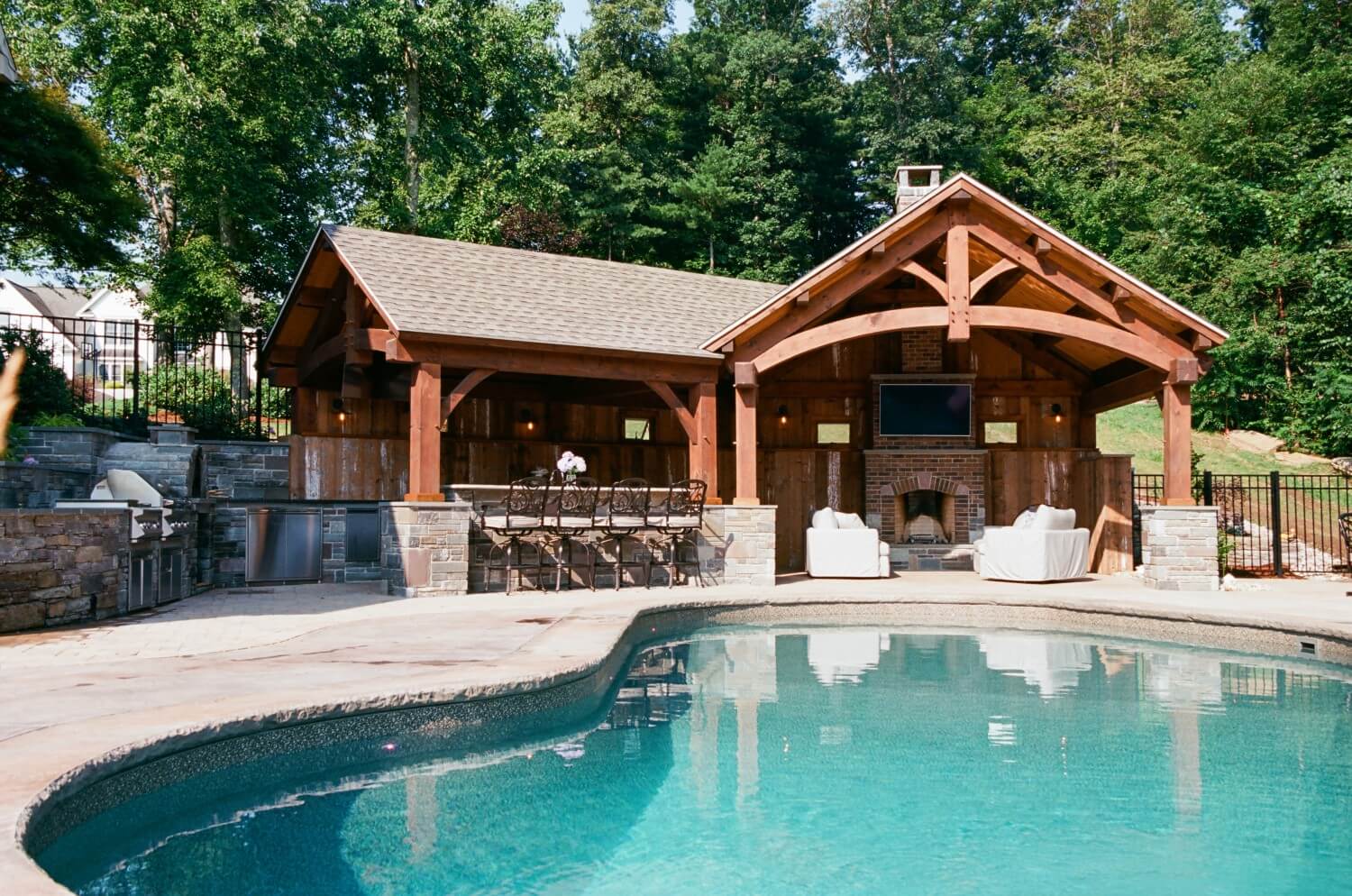 old style pool house design ideas