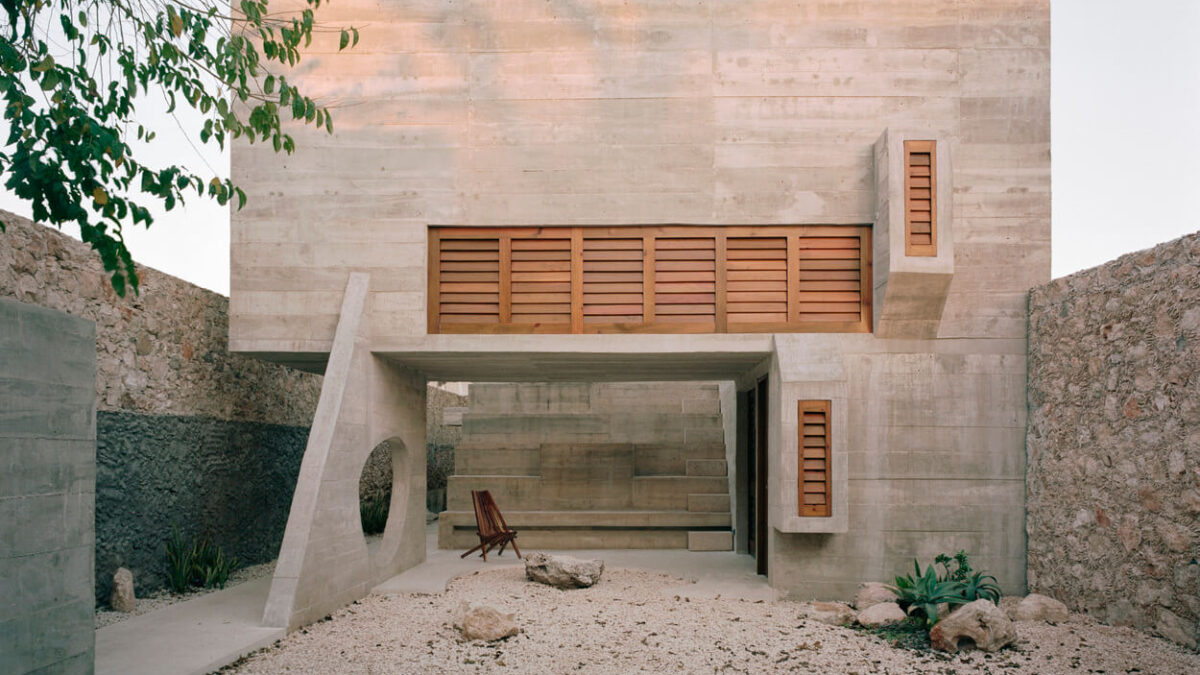 Merida House: A Remarkable Home Built In Mayan Culture But In A Modern Way!!