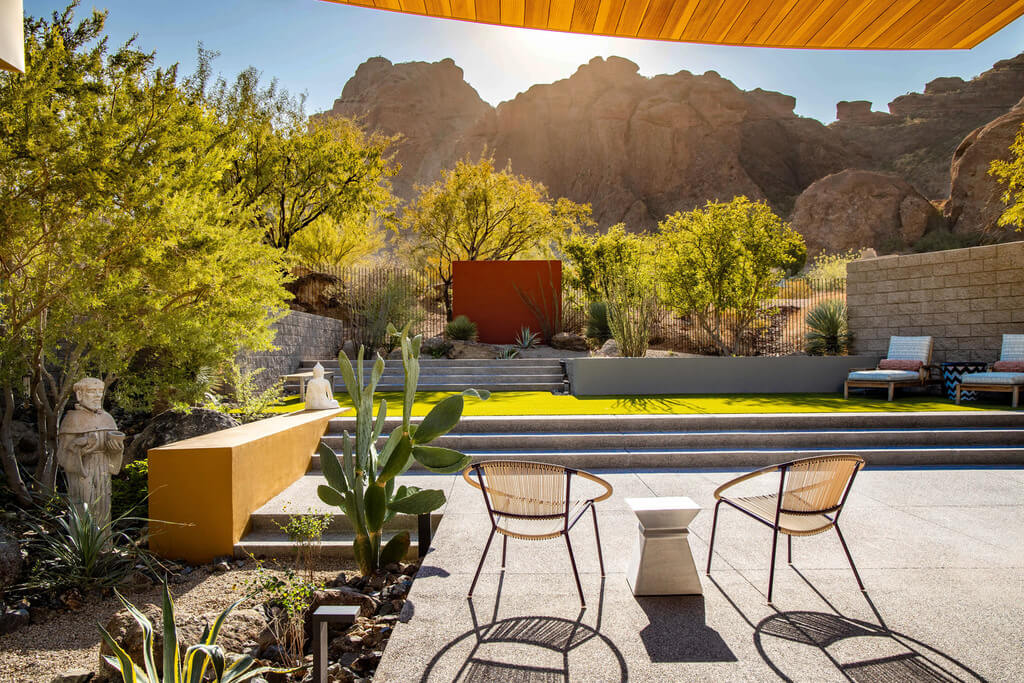 Echo Canyon Residence