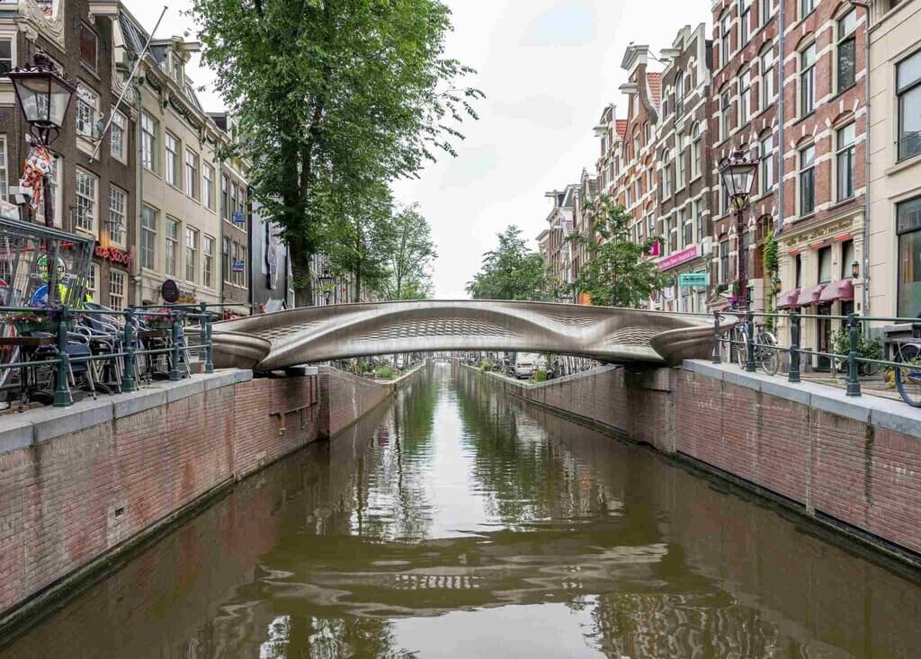 world’s first 3D printed steel bridge