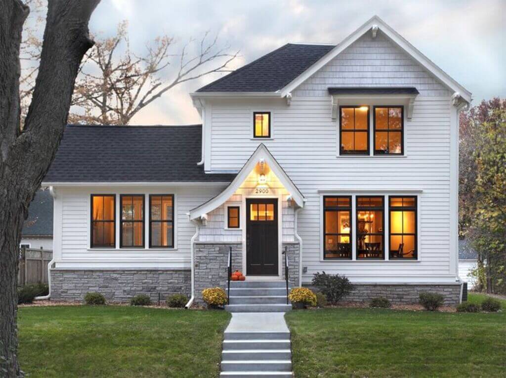 White House With Black Trim: Striking Exterior Design Ideas