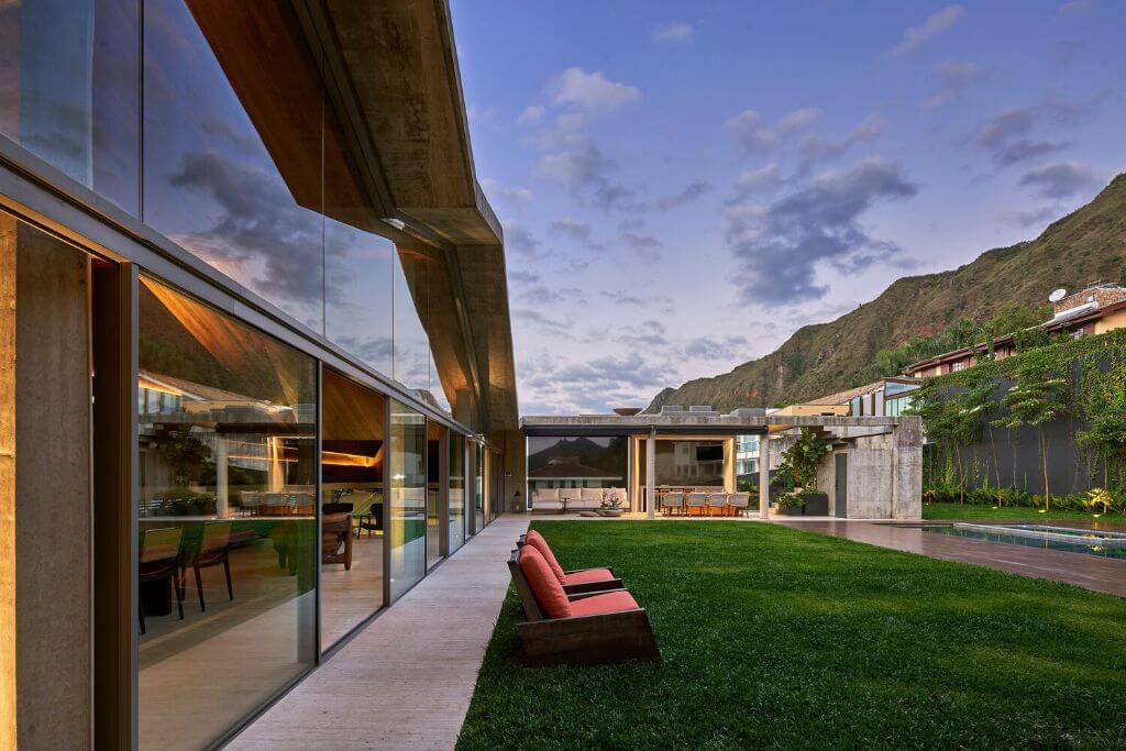 Roca House Gustavo Penna Arquiteto e Associados