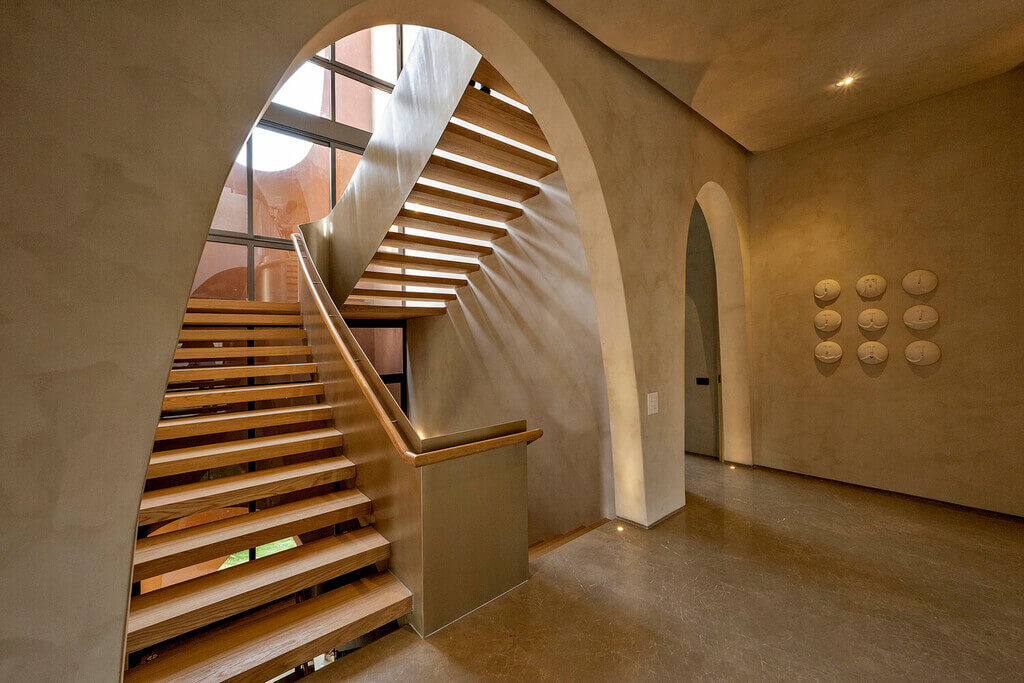Mirai House of Arches