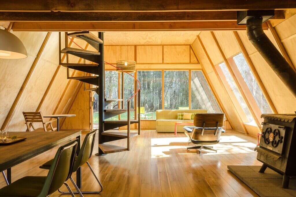 Keep it Simple and Monochromatic a frame house