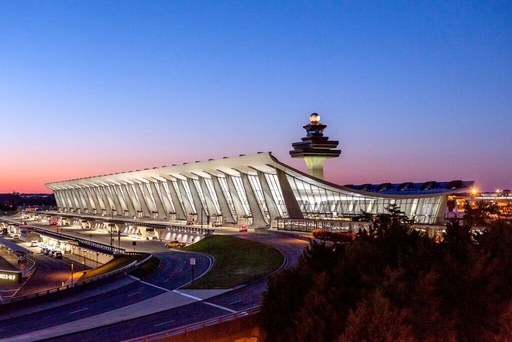 biggest airport in the world