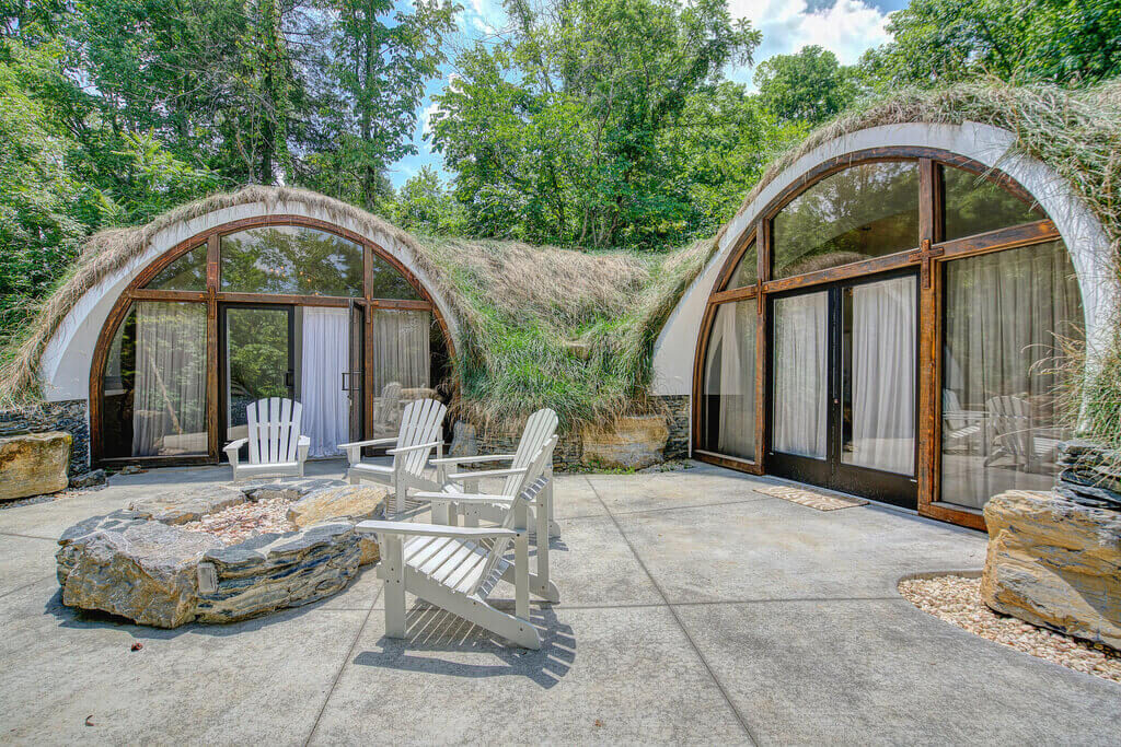 The Sassafras – A Unique Earth House Airbnb in Tennessee