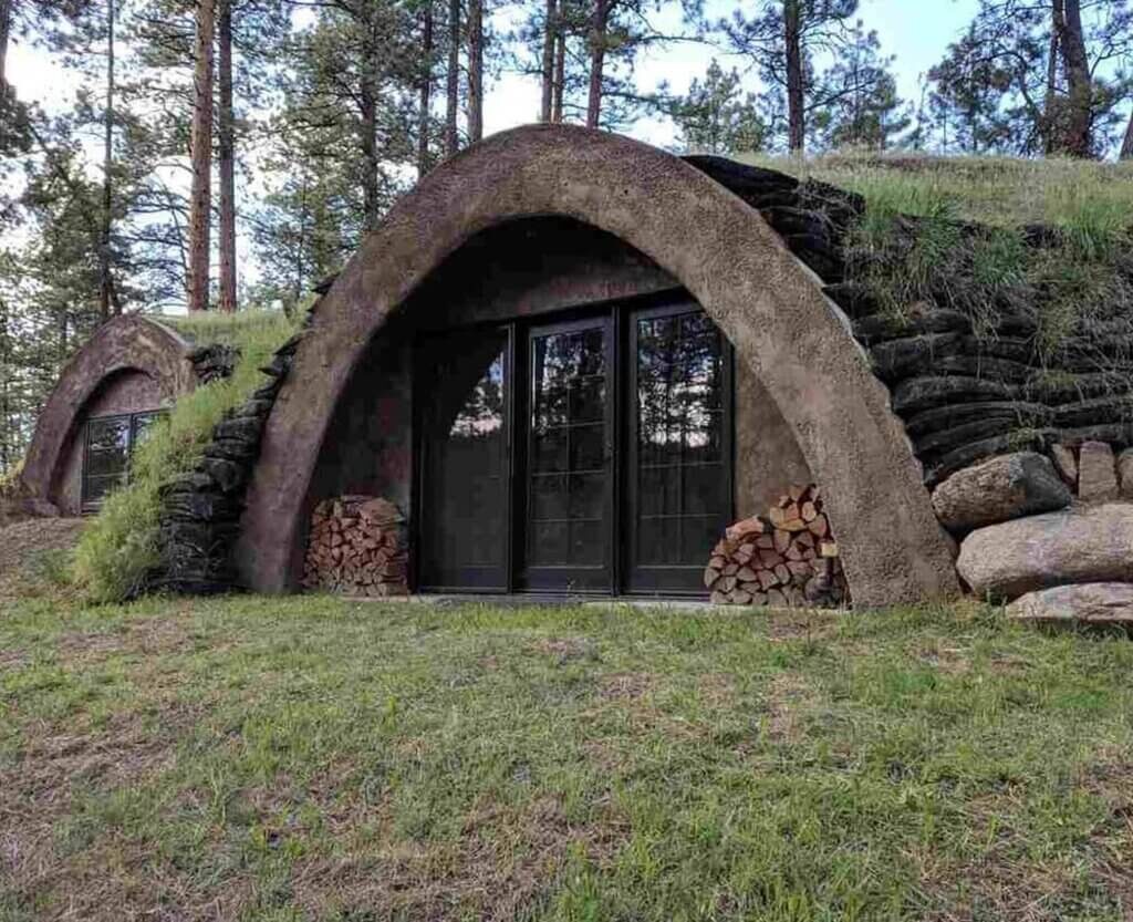 Creekside Hideaway