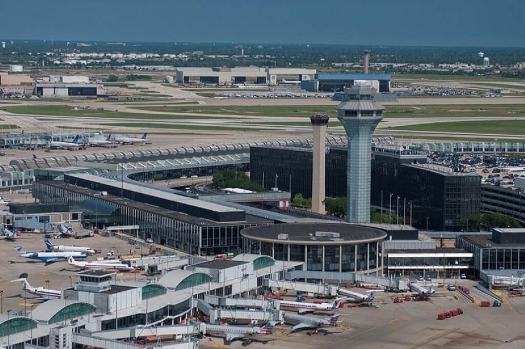 largest airports in the US