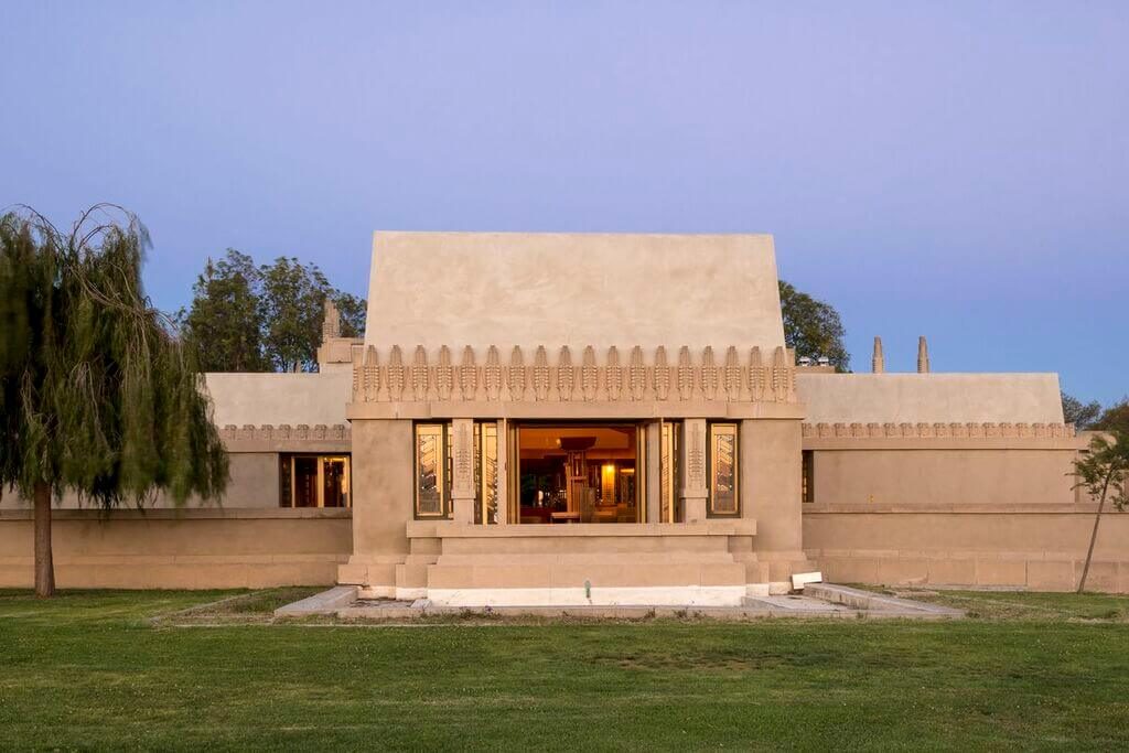 Hollyhock House