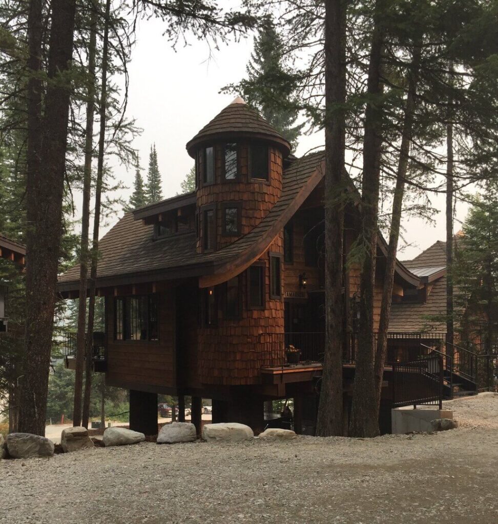 Treehouse in the Hills Mountain Homes