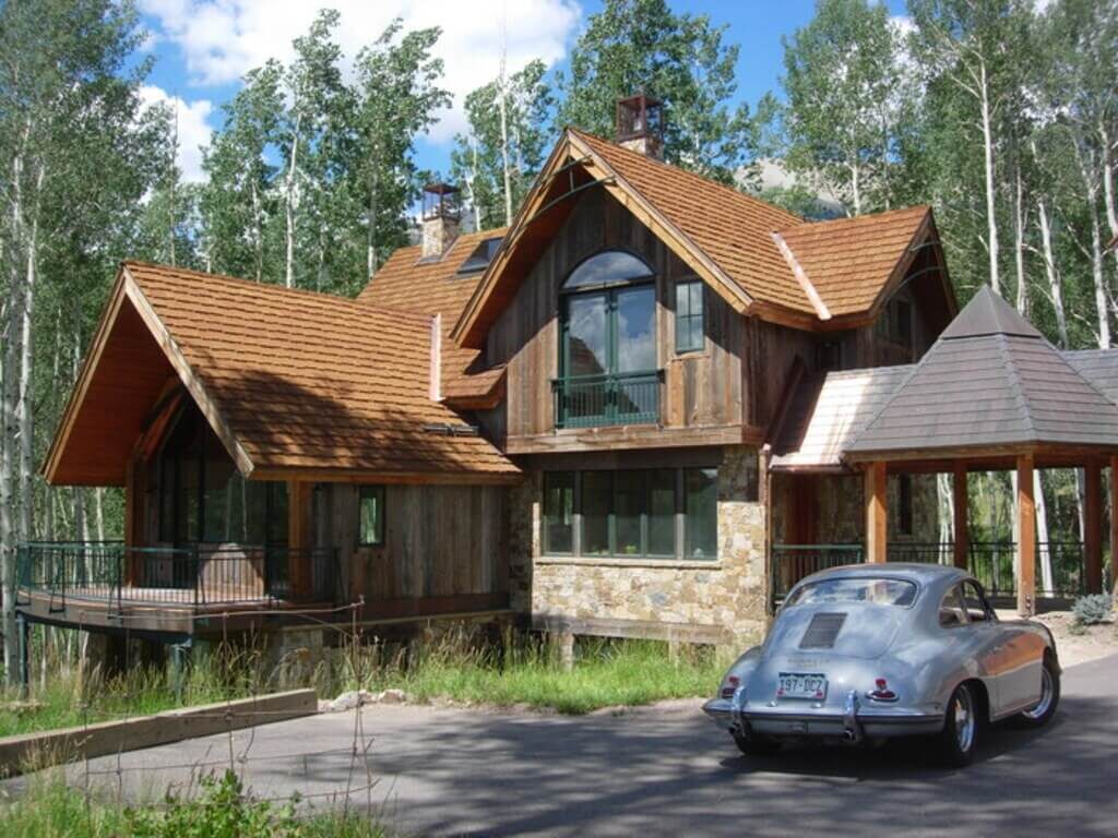Form and Function in Modern Mountain Homes