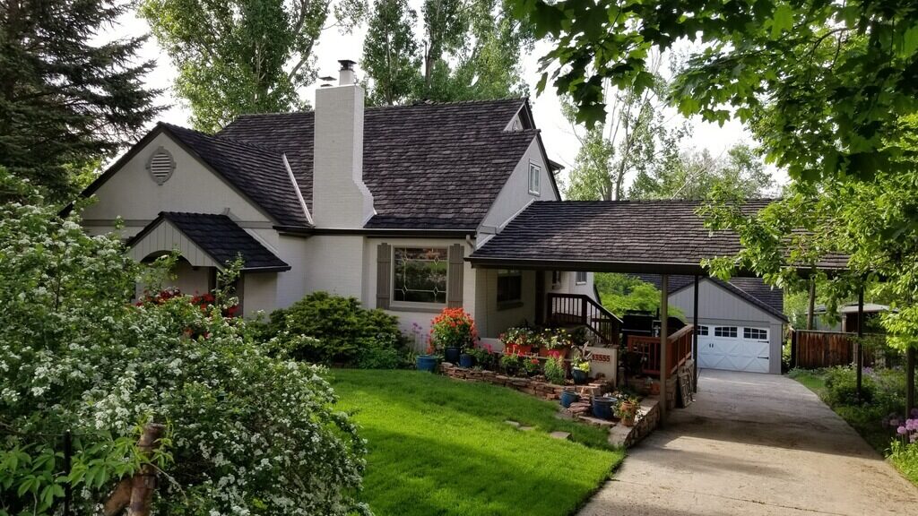 Cottage-Style Mountain Homes