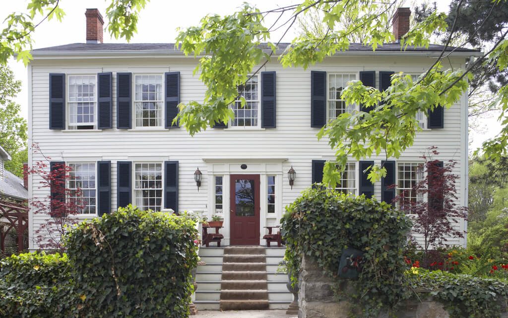 Georgian-Style Homes