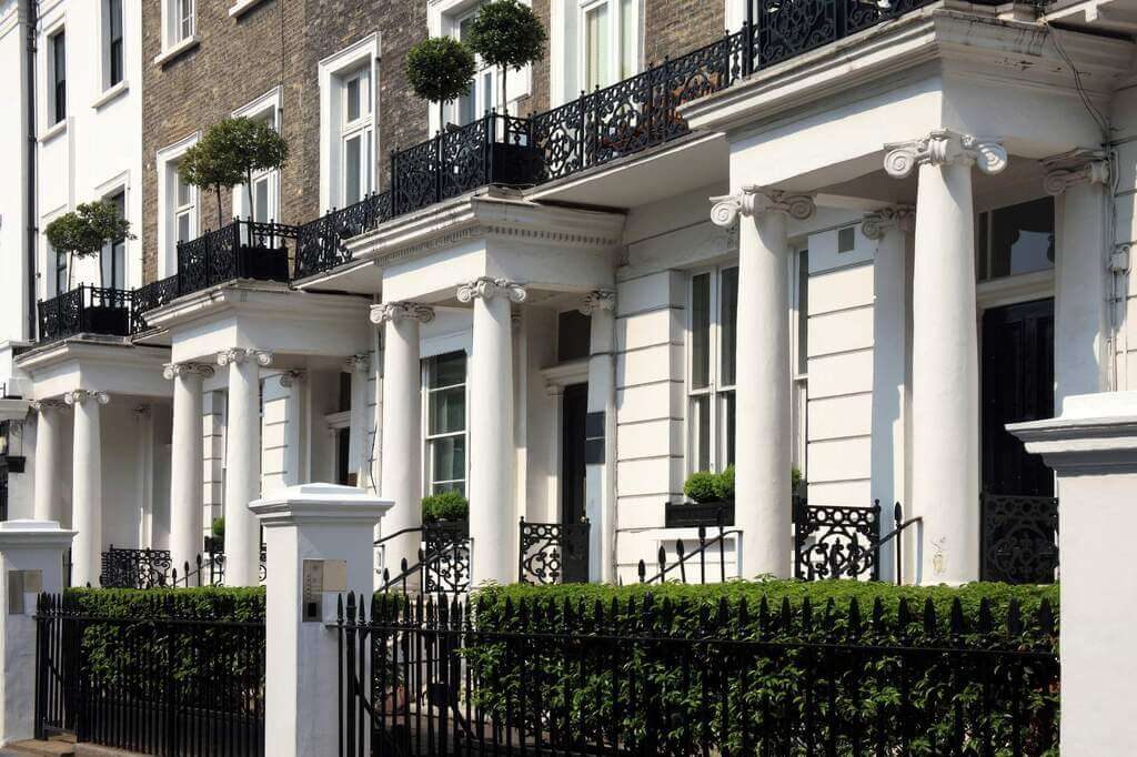Georgian-Style Homes