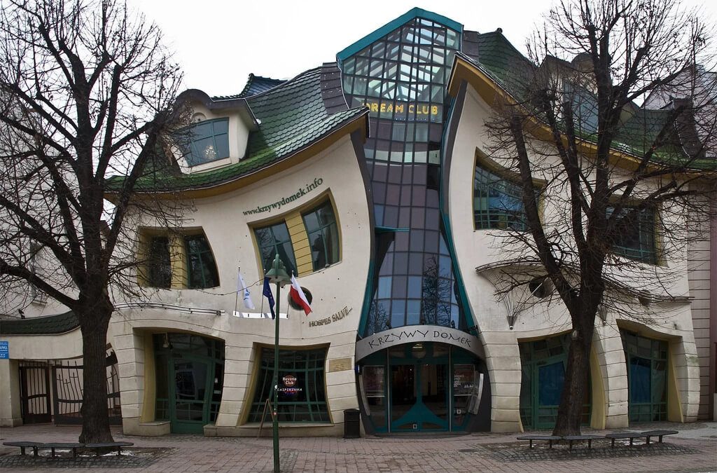 Top 15 World’s Weirdest Houses to Check Out in 2023