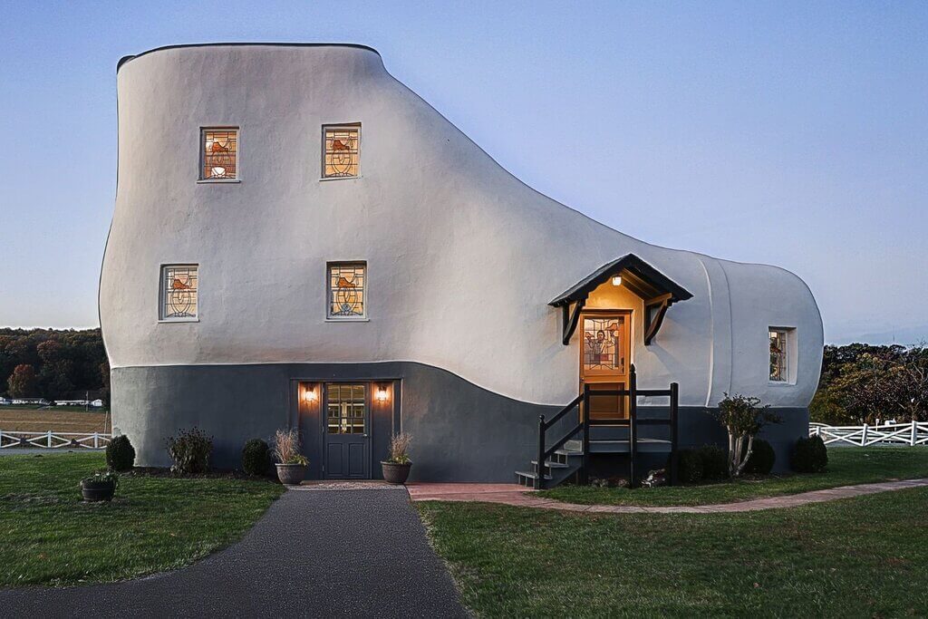 Haines Shoe House –  Pennsylvania, USA