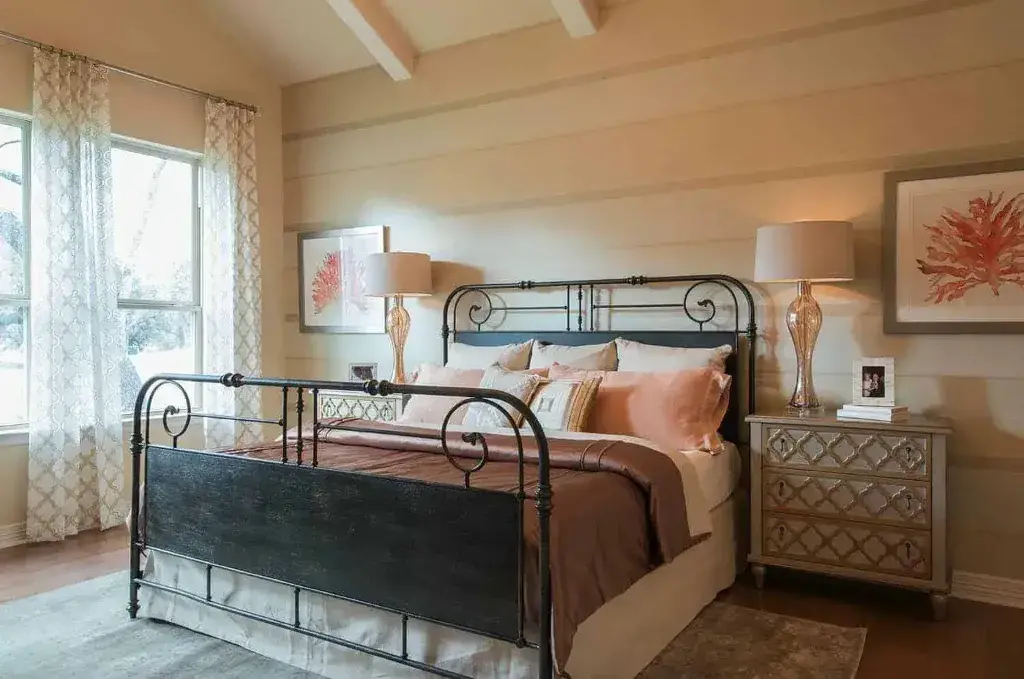 Tips for Decorating a Small Bedroom with Iridescent Furniture