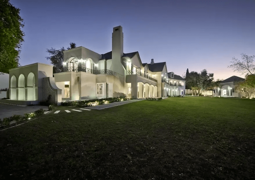 Harrow Mansion