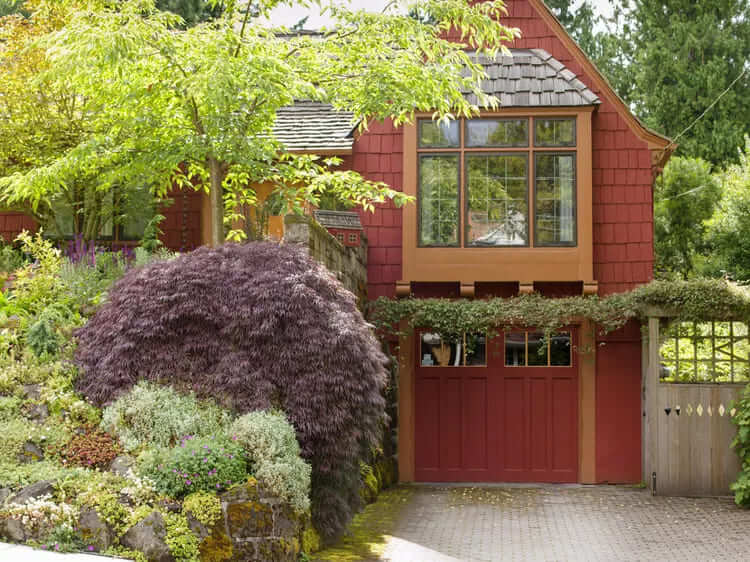 Gingerbread Orange with Brick Red exterior