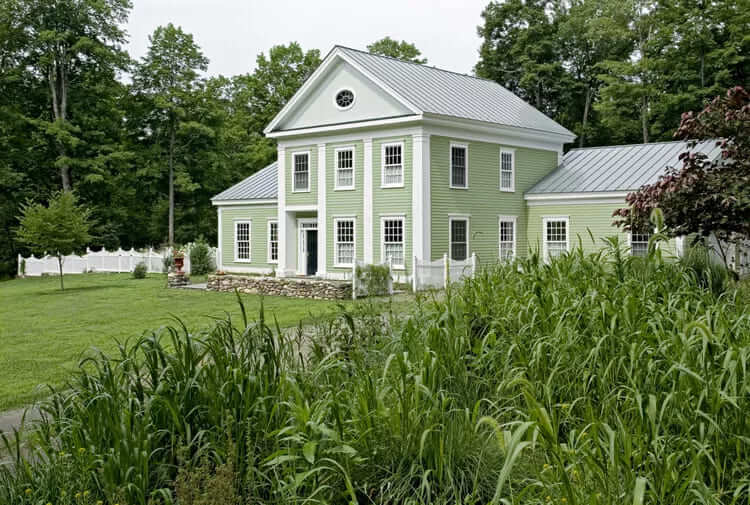 Green and White exterior color