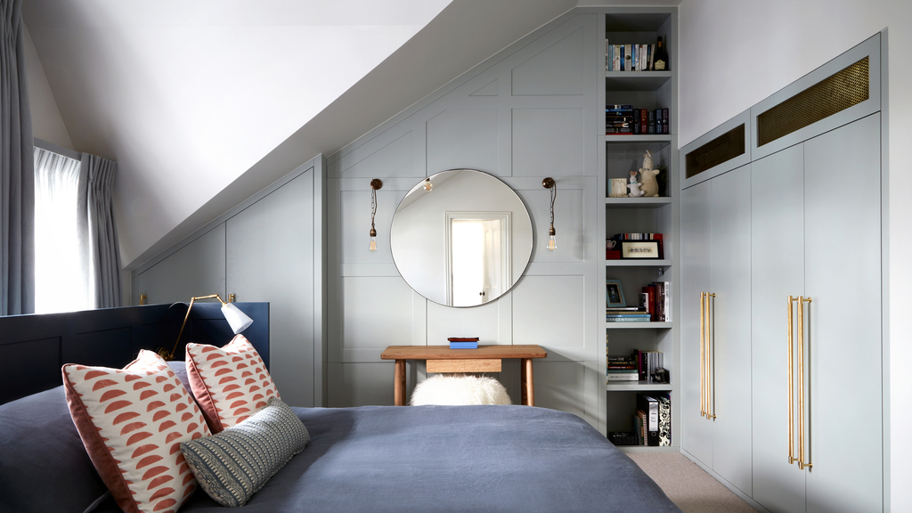 Tips for finding a reputable storage fitters