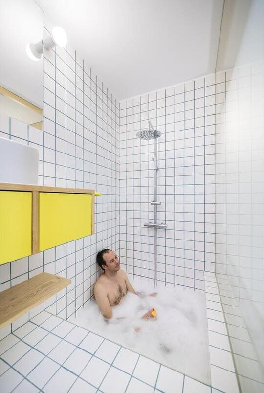 Walk in Shower with Sunken Corner