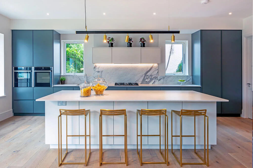 lights on kitchen island