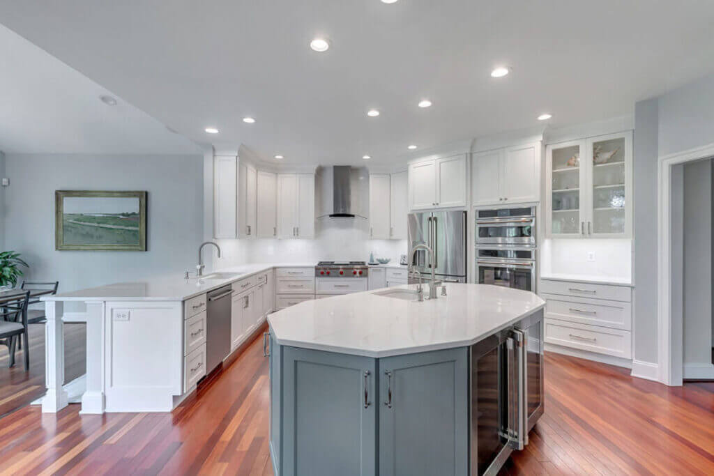 unusual shape of kitchen island