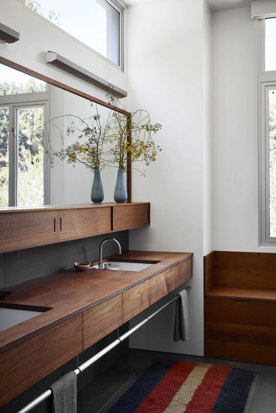 Minimal bathroom Vanity Design