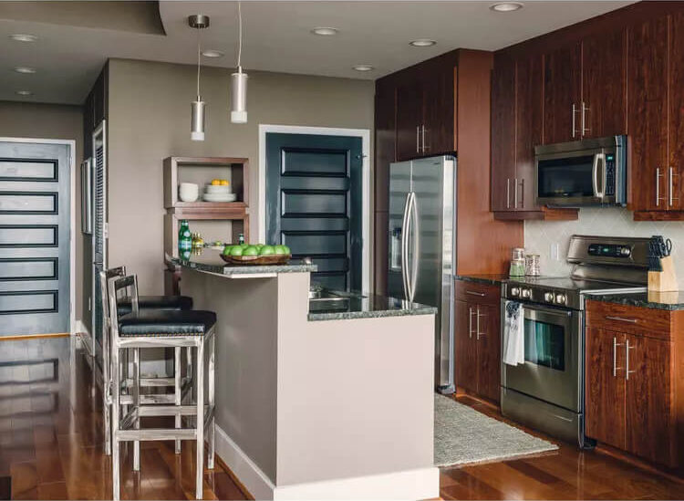 Traditional Kitchen Island with Seating