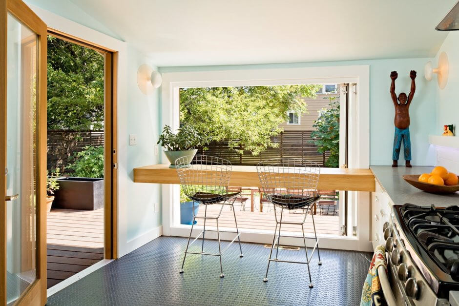 Well Fitted Kitchen Corner Nook