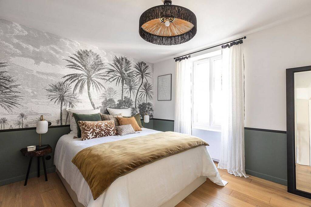 Textures in Eclectic Bedding