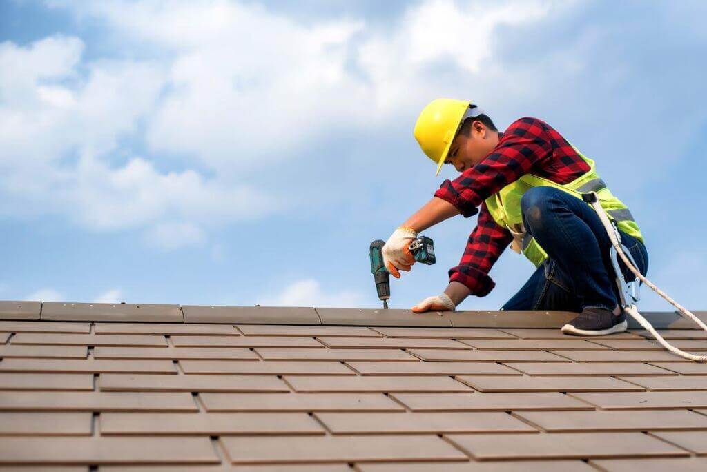 Hiring a roofing contractor