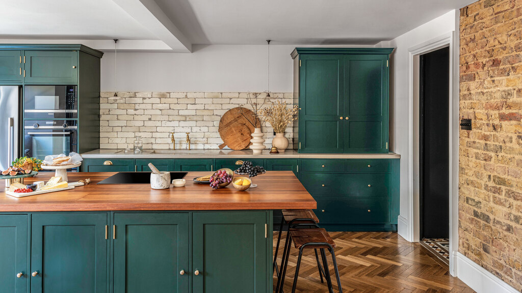 Top Coats for cabinet