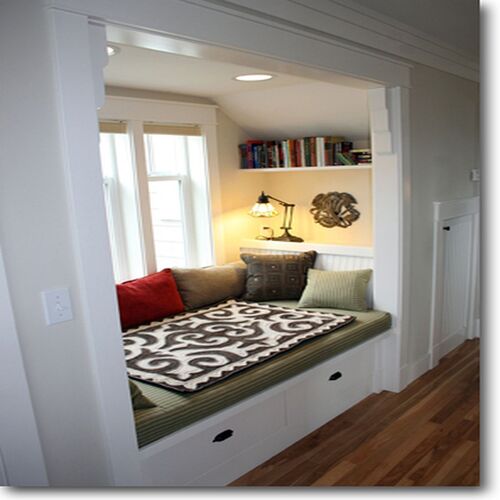Bay window reading nook ideas