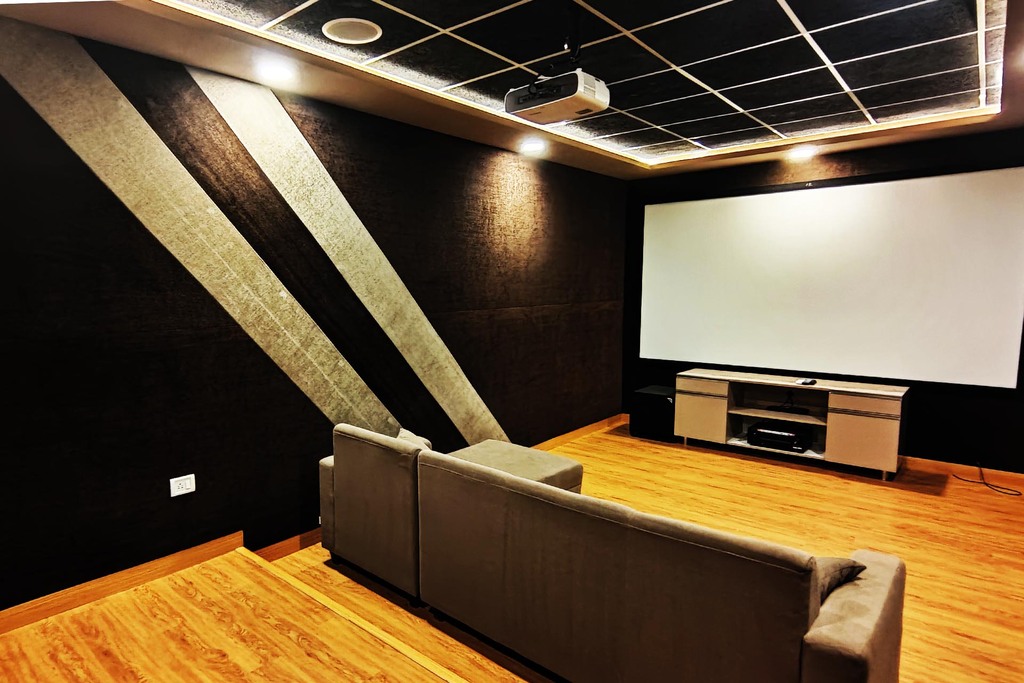 Acoustic of home theatre