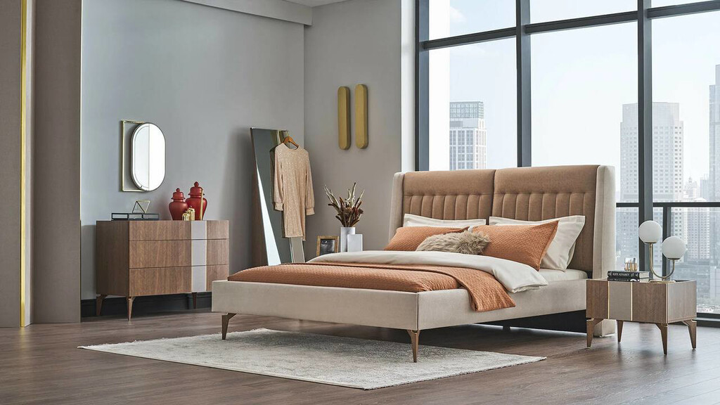 Bed frame and matteress