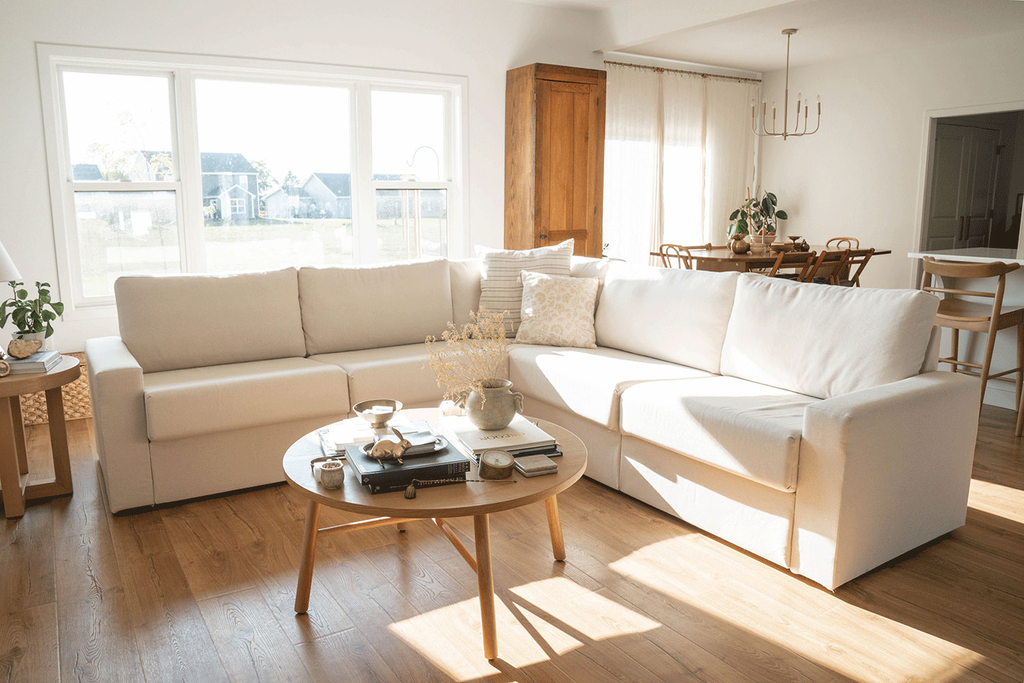  living room with a sectional sofa
