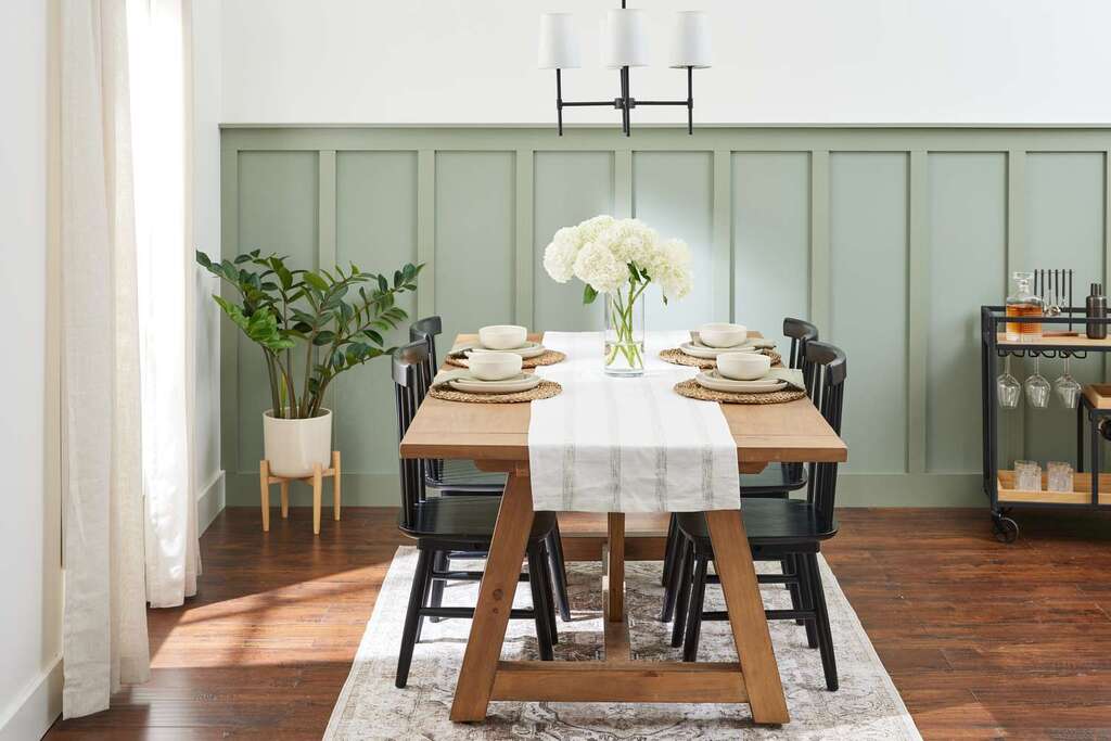 Uses of wainscoting